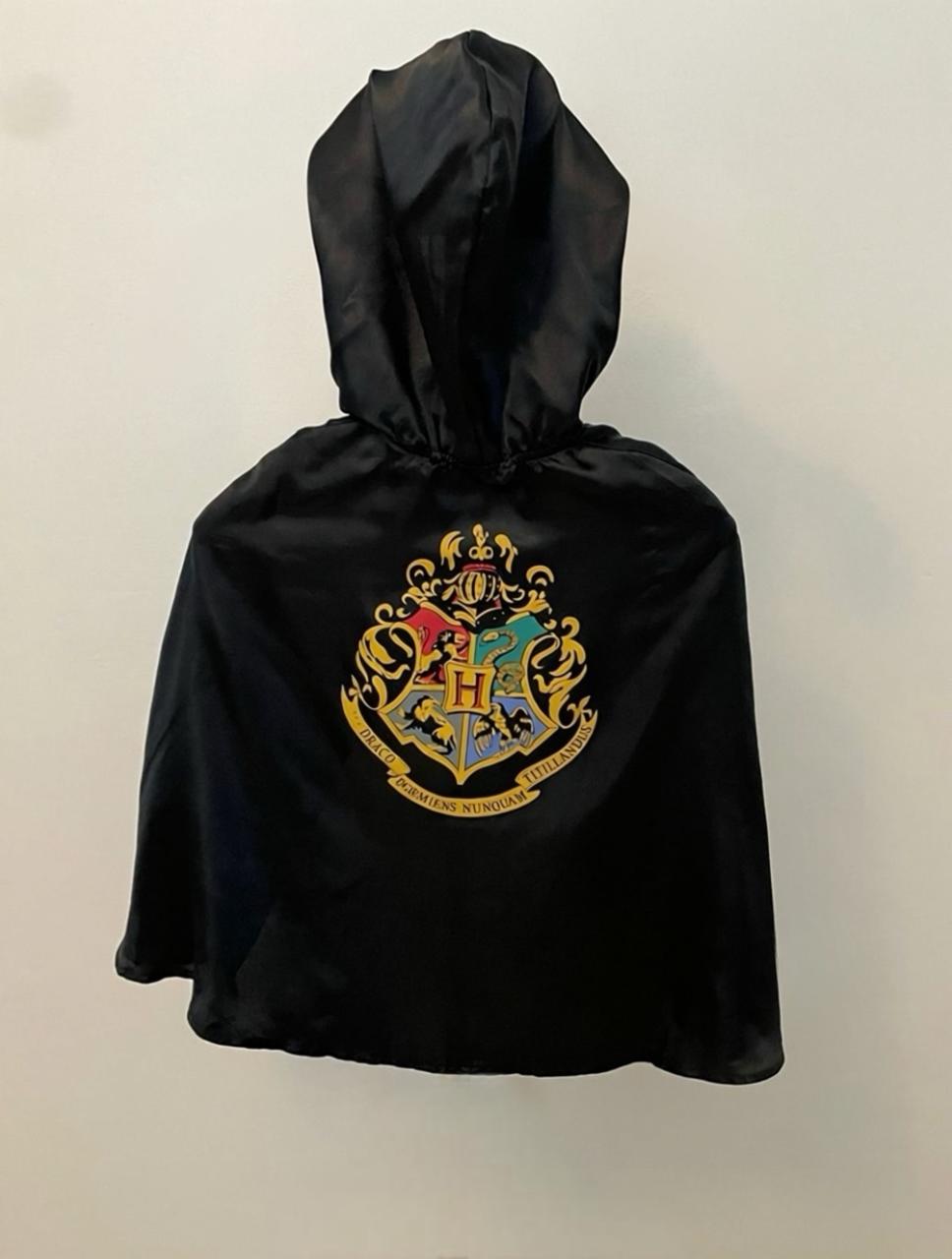 Capa Mago "Hogwarts Crest" – Talla 06/08 - AA